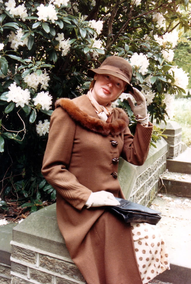 Caroline Fields on set in All Creatures Great and Small