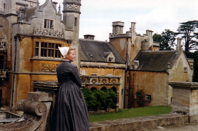 Caroline Fields on set in Return of the Dark Angel