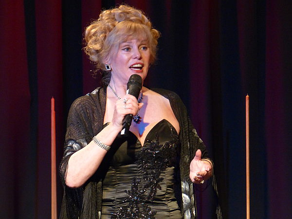 Caroline in black dress - Close up