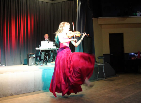 Violinist Victoria Yellop